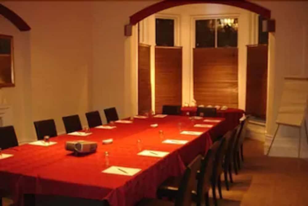 The Amblehurst Hotel Sale Ngoại thất bức ảnh